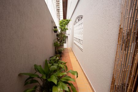 Casa à venda com 220m², 4 quartos e 3 vagas Casa à venda com 220m², 4 quartos e 3 vagasÁREA EXTERNA