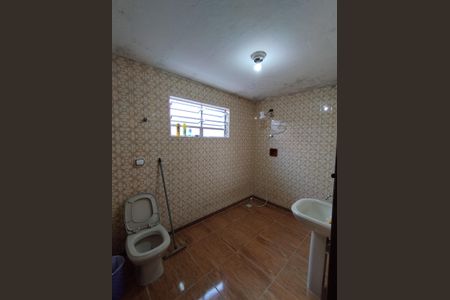 Casa à venda com 113m², 2 quartos e sem vaga Casa à venda com 113m², 2 quartos e sem vagaBanheiro - torneira