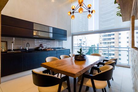 Apartamento à venda com 163m², 3 quartos e 3 vagas Apartamento à venda com 163m², 3 quartos e 3 vagasSala / cozinha