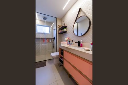 Apartamento à venda com 163m², 3 quartos e 3 vagas Apartamento à venda com 163m², 3 quartos e 3 vagasBanheiro Suíte 2