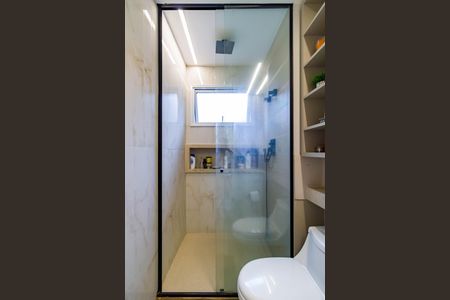 Apartamento à venda com 163m², 3 quartos e 3 vagas Apartamento à venda com 163m², 3 quartos e 3 vagasBanheiro Suíte 1