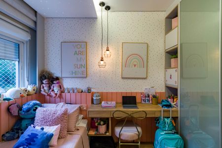 Apartamento à venda com 163m², 3 quartos e 3 vagas Apartamento à venda com 163m², 3 quartos e 3 vagasSuíte 2