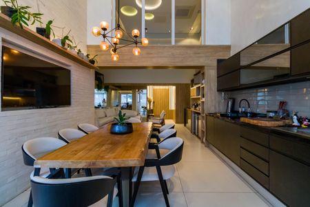 Apartamento à venda com 163m², 3 quartos e 3 vagas Apartamento à venda com 163m², 3 quartos e 3 vagasSala / cozinha