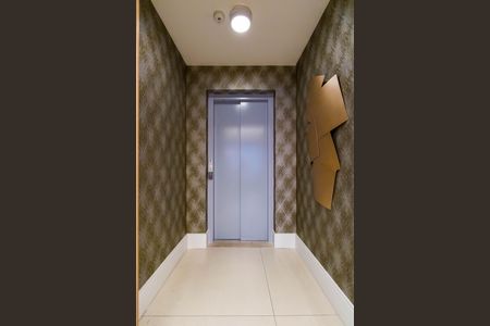 Apartamento à venda com 163m², 3 quartos e 3 vagas Apartamento à venda com 163m², 3 quartos e 3 vagasEntrada