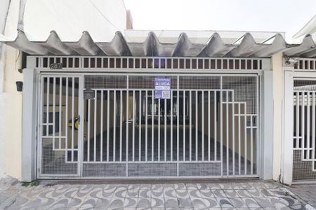 Casa para alugar com 173m², 3 quartos e 2 vagas Casa para alugar com 173m², 3 quartos e 2 vagasFachada e placa