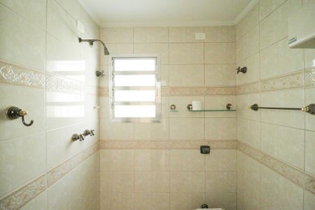 Casa para alugar com 173m², 3 quartos e 2 vagas Casa para alugar com 173m², 3 quartos e 2 vagasBanheiro Social 2