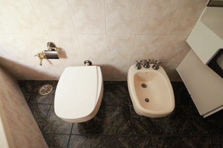 Casa para alugar com 173m², 3 quartos e 2 vagas Casa para alugar com 173m², 3 quartos e 2 vagasBanheiro Social