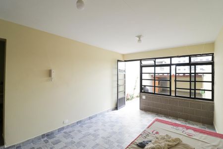 Casa para alugar com 173m², 3 quartos e 2 vagas Casa para alugar com 173m², 3 quartos e 2 vagasÁrea Externa