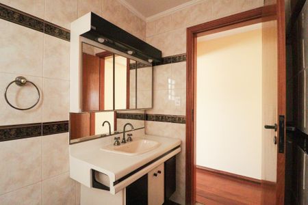 Casa para alugar com 173m², 3 quartos e 2 vagas Casa para alugar com 173m², 3 quartos e 2 vagasBanheiro Social