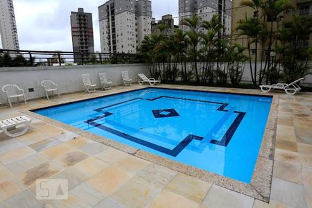 Apartamento à venda com 150m², 3 quartos e 3 vagas Apartamento à venda com 150m², 3 quartos e 3 vagasÁrea comum - Piscina
