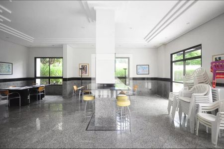 Apartamento à venda com 150m², 3 quartos e 3 vagas Apartamento à venda com 150m², 3 quartos e 3 vagasÁrea comum - Salão de festas