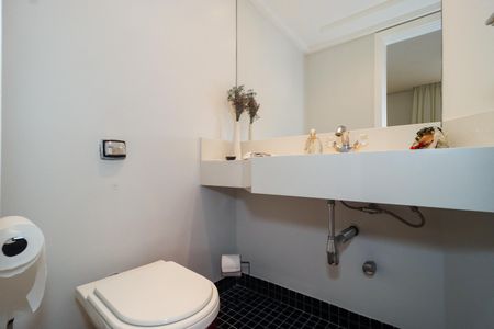 Apartamento à venda com 150m², 3 quartos e 3 vagas Apartamento à venda com 150m², 3 quartos e 3 vagasLavabo