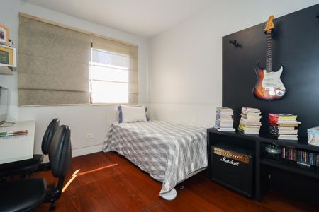 Apartamento à venda com 150m², 3 quartos e 3 vagas Apartamento à venda com 150m², 3 quartos e 3 vagasSuíte 2