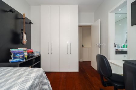 Apartamento à venda com 150m², 3 quartos e 3 vagas Apartamento à venda com 150m², 3 quartos e 3 vagasSuíte 2
