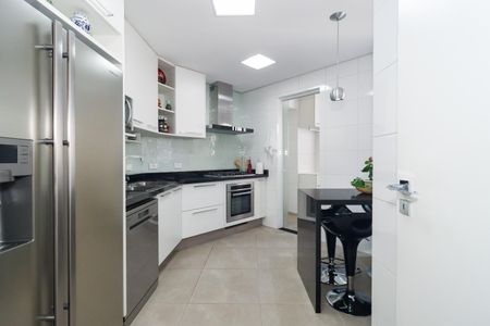 Apartamento à venda com 150m², 3 quartos e 3 vagas Apartamento à venda com 150m², 3 quartos e 3 vagasCozinha