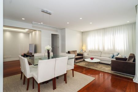 Apartamento à venda com 150m², 3 quartos e 3 vagas Apartamento à venda com 150m², 3 quartos e 3 vagasSala