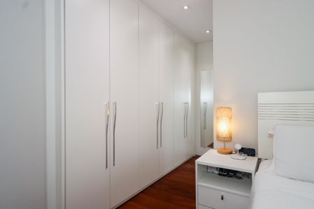 Apartamento à venda com 150m², 3 quartos e 3 vagas Apartamento à venda com 150m², 3 quartos e 3 vagasSuíte 1