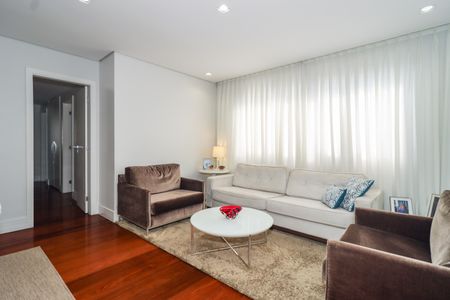 Apartamento à venda com 150m², 3 quartos e 3 vagas Apartamento à venda com 150m², 3 quartos e 3 vagasSala