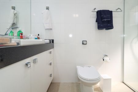 Apartamento à venda com 150m², 3 quartos e 3 vagas Apartamento à venda com 150m², 3 quartos e 3 vagasBanheiro da Suíte 2
