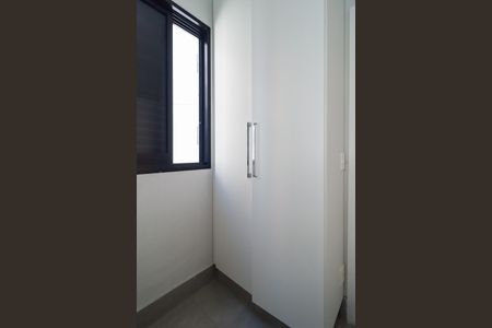 Apartamento à venda com 150m², 3 quartos e 3 vagas Apartamento à venda com 150m², 3 quartos e 3 vagasQuarto de Serviço