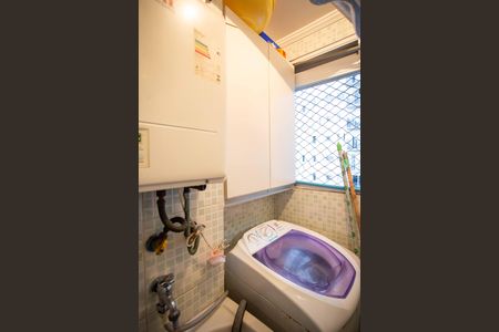 Apartamento à venda com 59m², 3 quartos e 1 vagaÁrea de Serviço