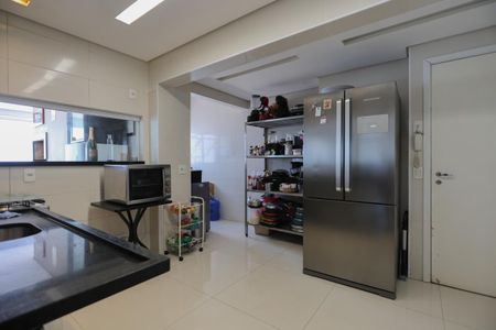 Apartamento à venda com 120m², 3 quartos e 2 vagasCozinha