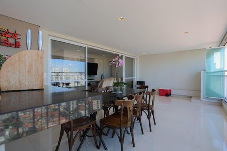 Apartamento à venda com 120m², 3 quartos e 2 vagasVaranda 