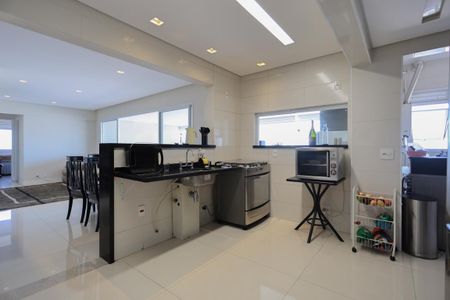 Apartamento à venda com 120m², 3 quartos e 2 vagasCozinha