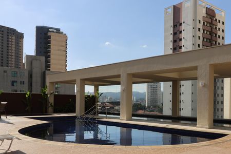 Apartamento à venda com 120m², 3 quartos e 2 vagasÁrea comum - Piscina
