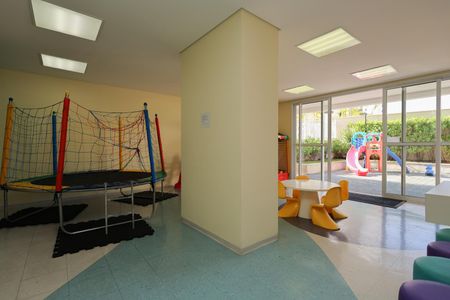 Apartamento à venda com 120m², 3 quartos e 2 vagasÁrea comum - Brinquedoteca