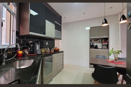 Casa à venda com 180m², 2 quartos e 3 vagasCozinha