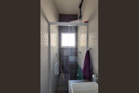 Casa à venda com 180m², 2 quartos e 3 vagasBanheiro