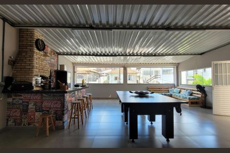 Casa à venda com 180m², 2 quartos e 3 vagasChurrasqueira