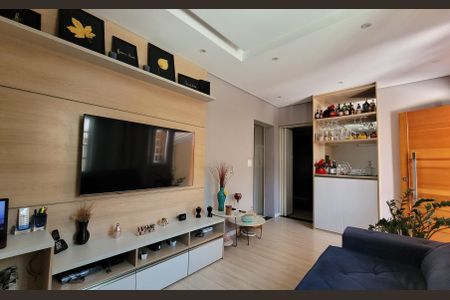 Casa à venda com 180m², 2 quartos e 3 vagasSala