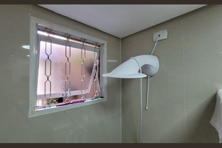 Casa à venda com 180m², 2 quartos e 3 vagasBanheiro