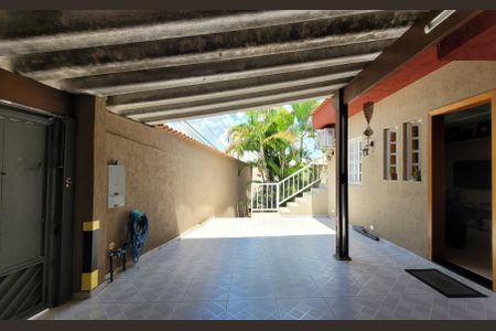 Casa à venda com 180m², 2 quartos e 3 vagasArea externa