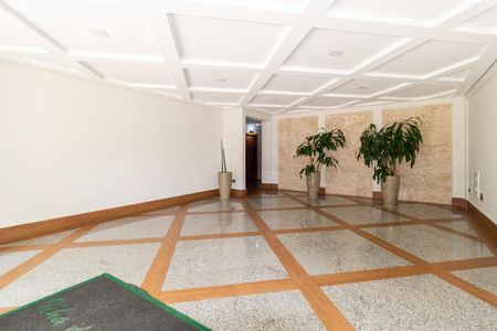 Apartamento à venda com 107m², 3 quartos e 2 vagasHall social