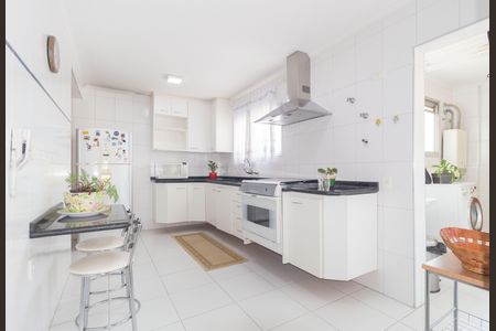 Apartamento à venda com 107m², 3 quartos e 2 vagas Apartamento à venda com 107m², 3 quartos e 2 vagasCozinha