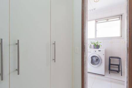 Apartamento à venda com 107m², 3 quartos e 2 vagas Apartamento à venda com 107m², 3 quartos e 2 vagasDespensa - Área de Serviço