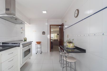 Apartamento à venda com 107m², 3 quartos e 2 vagas Apartamento à venda com 107m², 3 quartos e 2 vagasCozinha