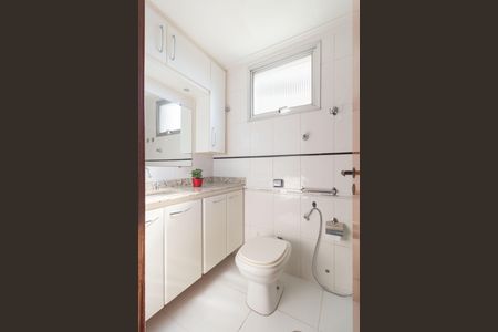 Apartamento à venda com 107m², 3 quartos e 2 vagas Apartamento à venda com 107m², 3 quartos e 2 vagasBanheiro - Suíte