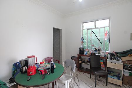 Casa à venda com 90m², 3 quartos e sem vagaSala