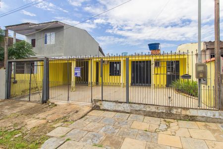 Casa à venda com 110m², 4 quartos e 3 vagas Casa à venda com 110m², 4 quartos e 3 vagasFachada