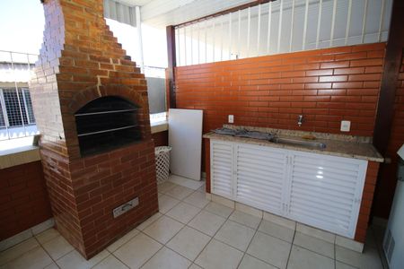 Apartamento à venda com 77m², 2 quartos e 1 vagaÁrea comum - Churrasqueira