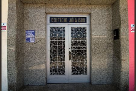 Apartamento à venda com 77m², 2 quartos e 1 vagaPortaria