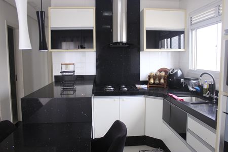 Apartamento à venda com 99m², 3 quartos e 1 vagaCozinha