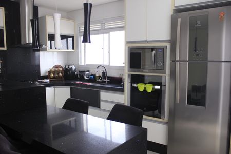 Apartamento à venda com 99m², 3 quartos e 1 vagaCozinha