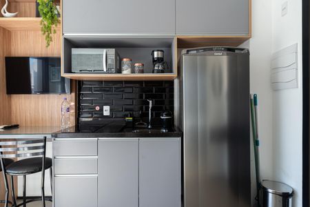 Studio para alugar com 18m², 1 quarto e sem vaga Studio para alugar com 18m², 1 quarto e sem vagaCozinha