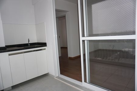 Apartamento para alugar com 82m², 2 quartos e 1 vagaVaranda
