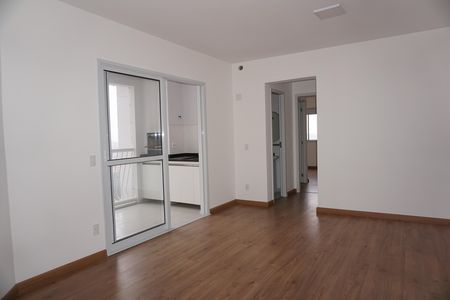 Sala de apartamento para alugar com 2 quartos, 82m² em Parque Esplanada, Embu das Artes